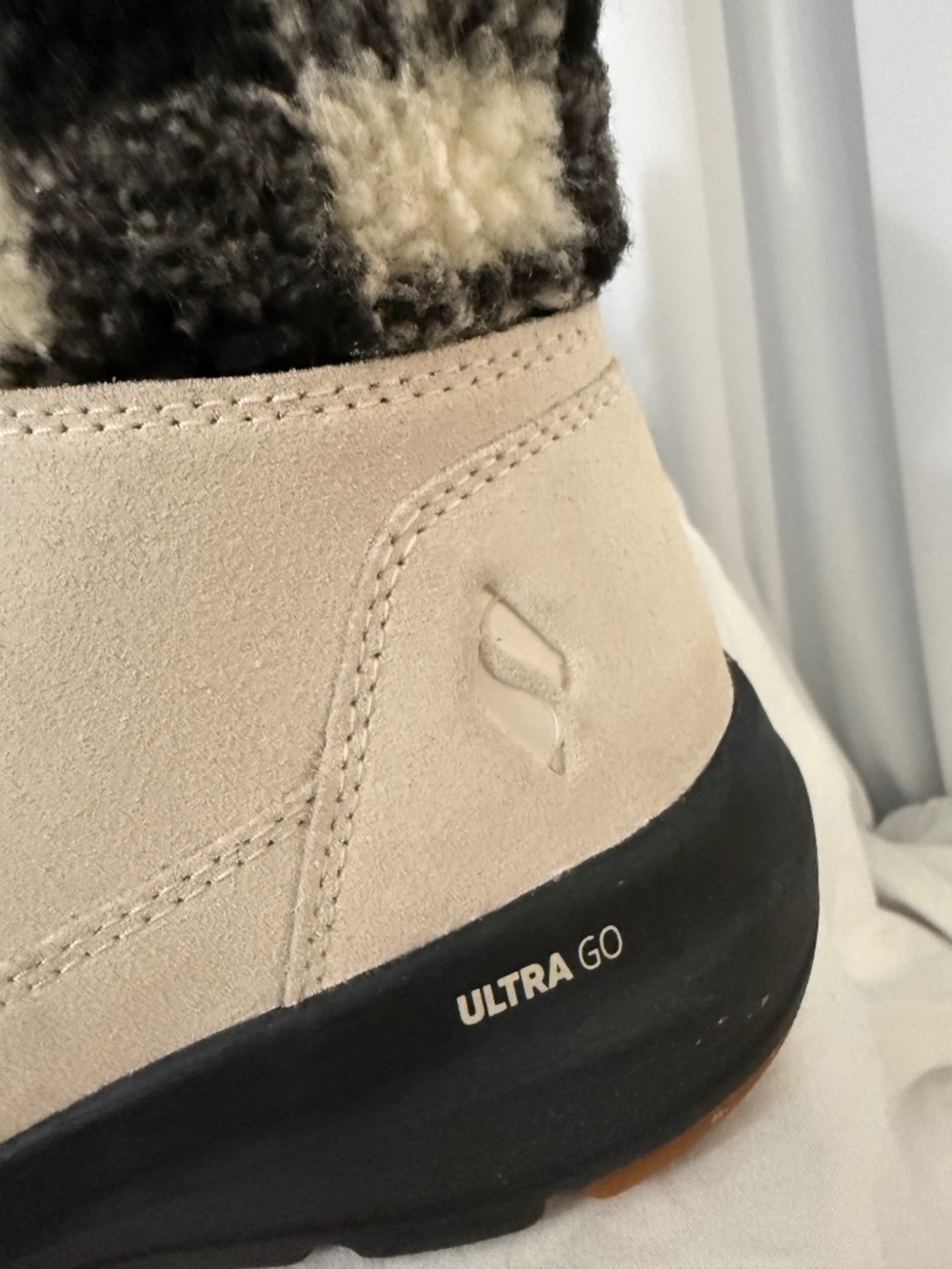 Skechers On-The-Go Glacial Ultra Suede Hiker Boots Cream 7.5 NWOT - Picture 10 of 16